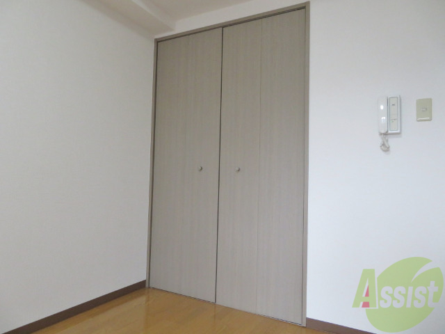 収納　クローゼットがありました。お洋服や荷物はここへ