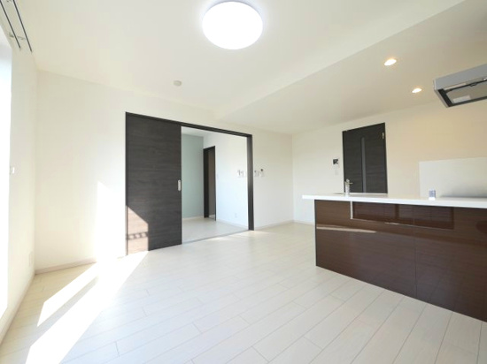 居室・リビング　★開放的なリビング★