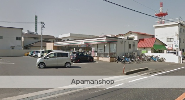 コンビニ　セブンイレブン（コンビニ）まで493m