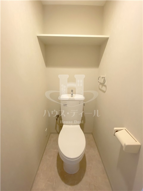 トイレ　別号室参考写真です
