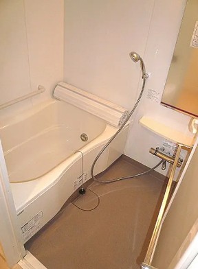 バス・シャワールーム　お風呂で日々の疲れを落としましょう