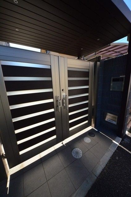 エントランス　★しっかりとした門扉です★