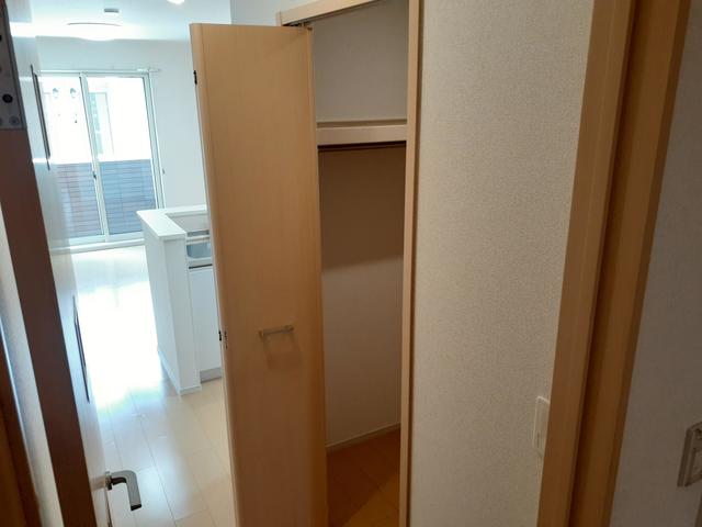 収納　ウォークインクローゼット