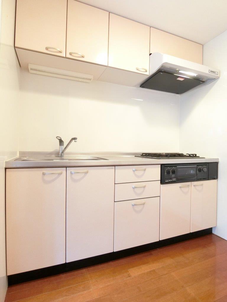 キッチン　※別部屋参考写真