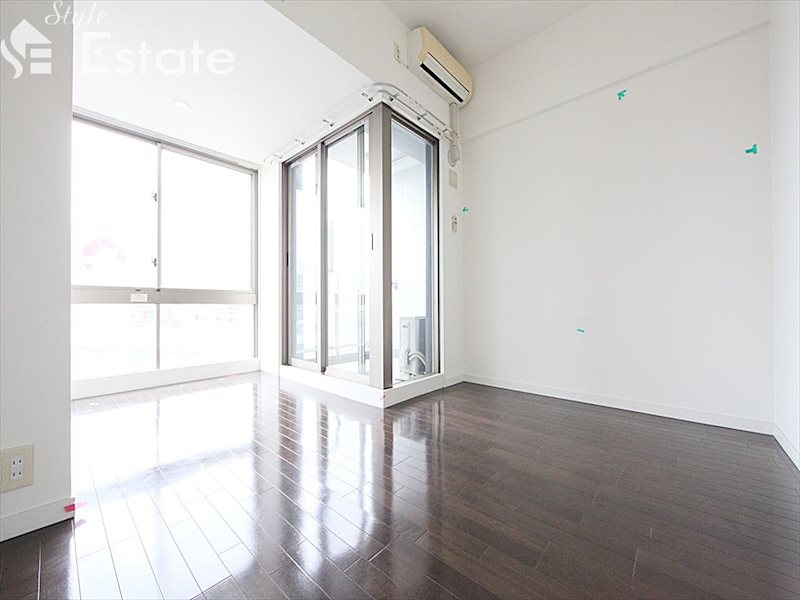 居室・リビング　内装