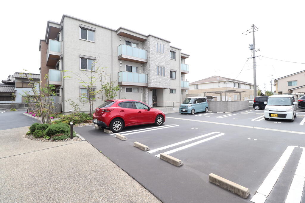 建物外観　外観もオシャレ♪