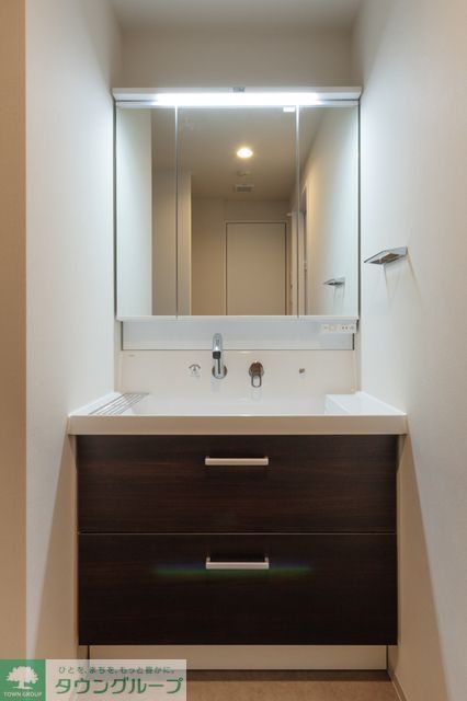 洗面設備　※写真は同タイプ住戸です。