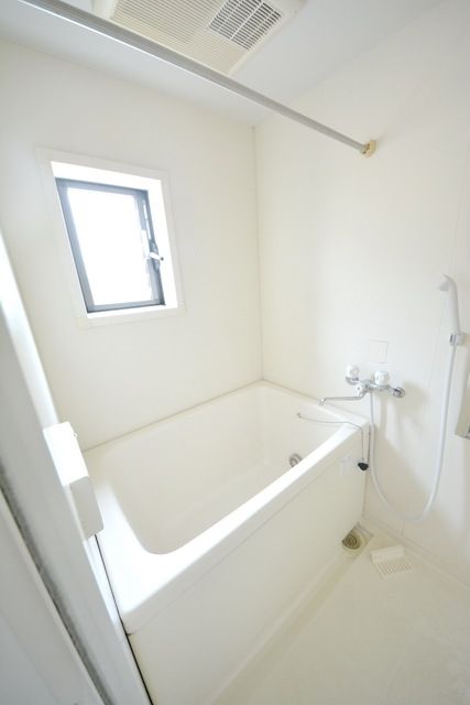 バス・シャワールーム　バスルーム