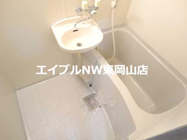 バス・シャワールーム　バス