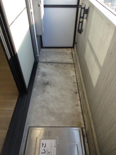 バルコニー　バルコニー※同タイプ他号室参考写真使用※