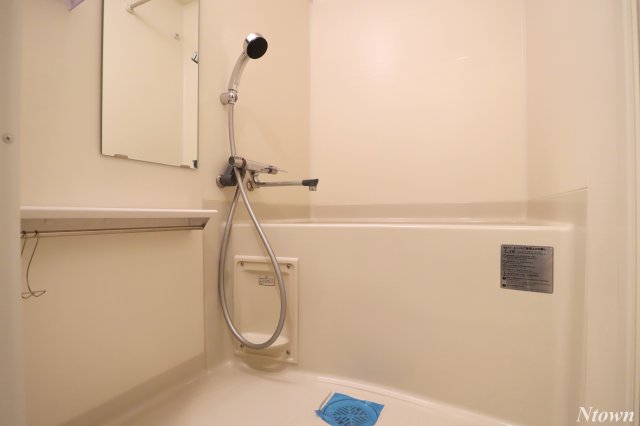 バス・シャワールーム　お風呂で日々の疲れを落としましょう