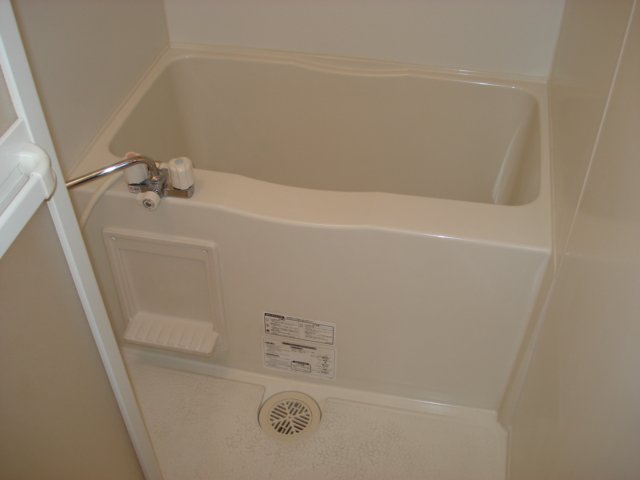 バス・シャワールーム　バス(浴室乾燥機付)（イメージ）