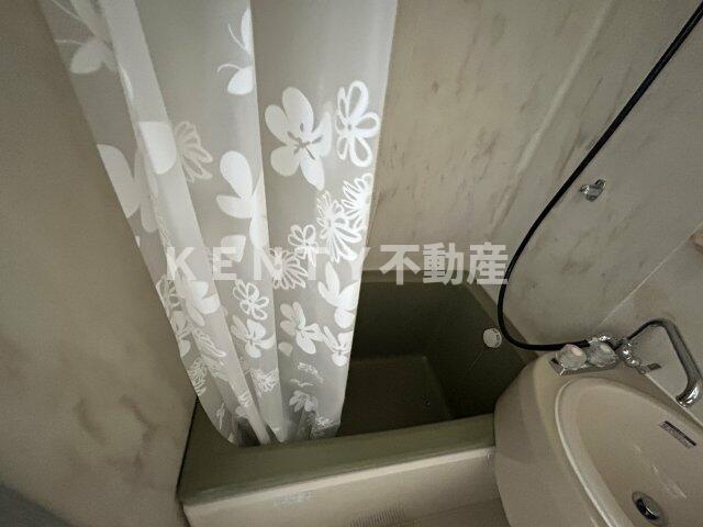 バス・シャワールーム　お風呂で日々の疲れを落としましょう