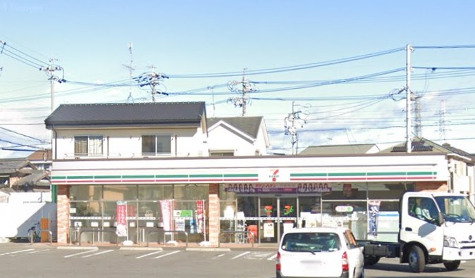 コンビニ　セブンイレブン 小牧新町2丁目店（コンビニ）まで758m