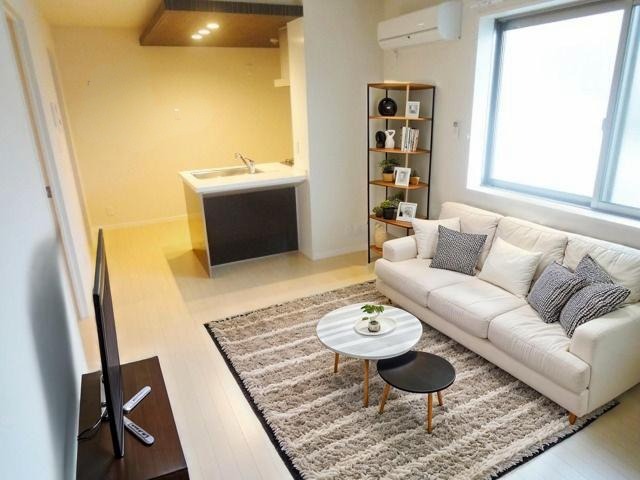 居室・リビング　ＣＧで家具等を配置したもので家具等は含まれません。