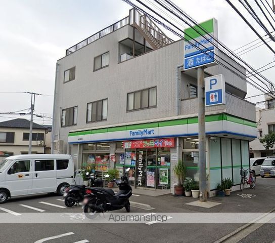 コンビニ　ファミリーマート（コンビニ）まで184m