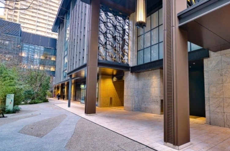 エントランス　高級感のあるエントランス