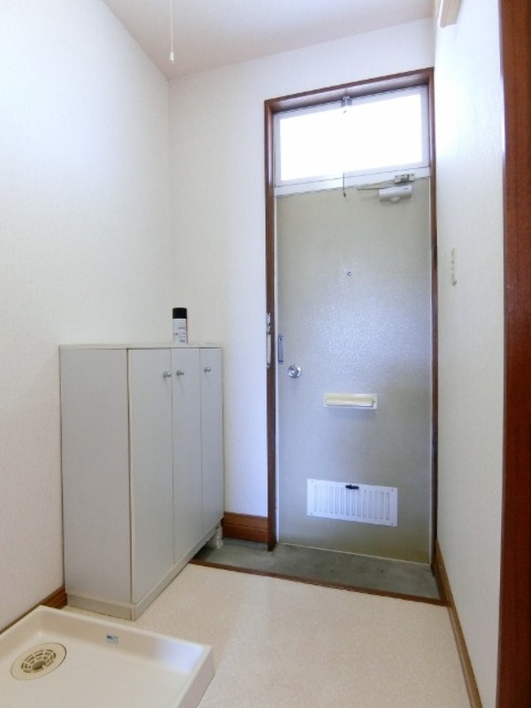 玄関　図面と現状に相違がある場合には現状を優先