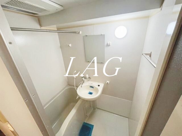 バス・シャワールーム　お風呂です。