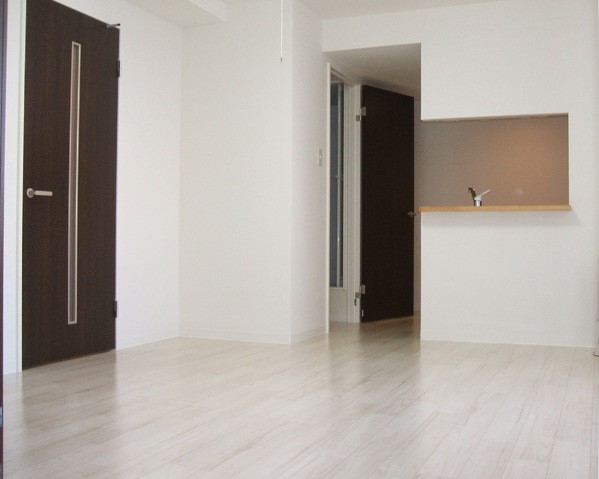 居室・リビング　広々としたリビングで使いやすいです♪