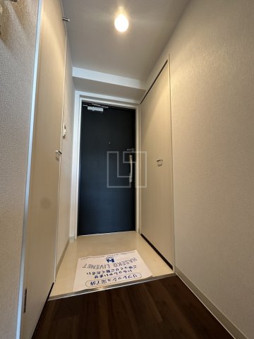 玄関　ルクレ難波　玄関