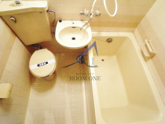 バス・シャワールーム　お風呂です。