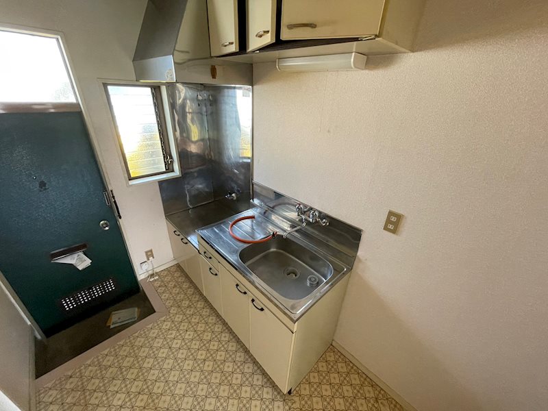 キッチン　※別部屋別間取り参考写真