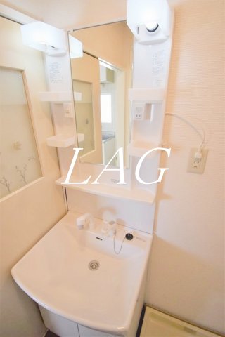 洗面設備　独立洗面台です。