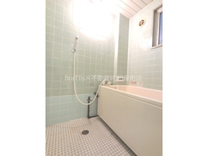 バス・シャワールーム　バス