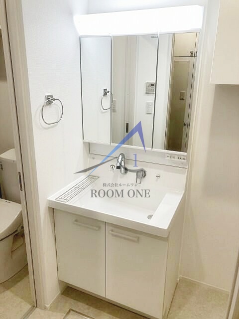 洗面設備　洗面台です。