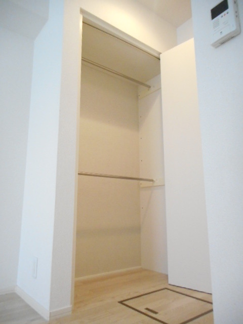 収納　高さ調節可能の便利なクローゼット