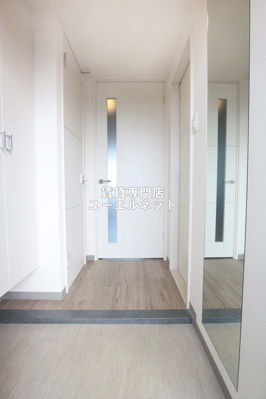 玄関　住まいの顔ともなる玄関