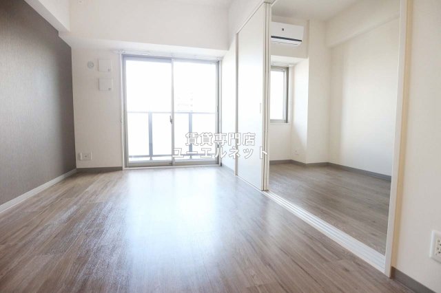 居室・リビング　ゆったりとくつろげる、落ち着きのある居室空間です