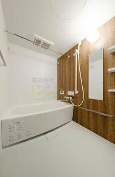 バス・シャワールーム　広々とした浴室で快適なお風呂です♪