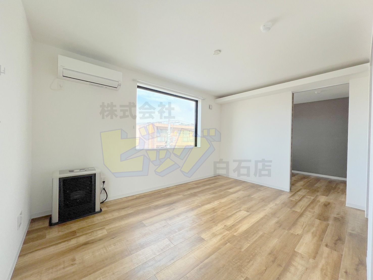 居室・リビング　使いやすい広々としたリビングです♪