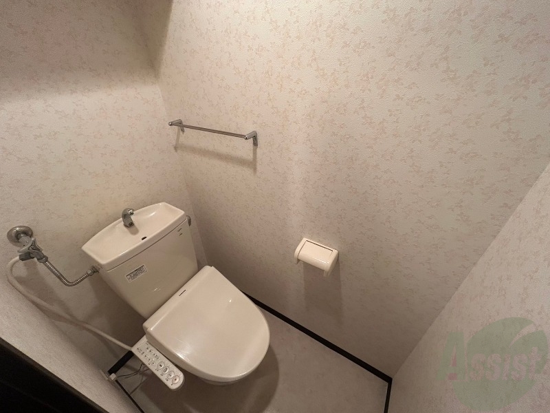 トイレ　ウォシュレット機能がついたトイレ。安心して使用できますね。