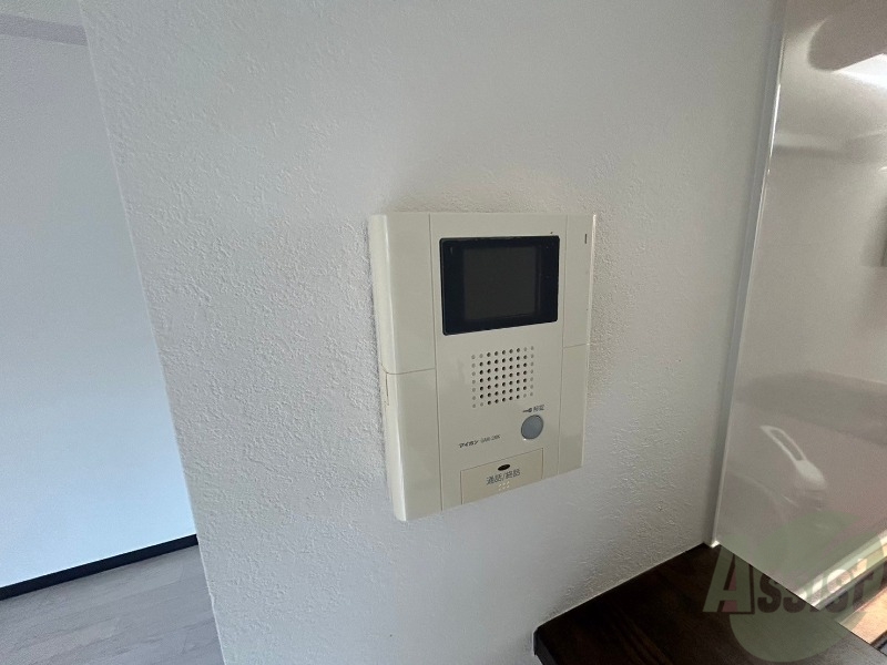 セキュリティ　インターホンは通話ができるので急な訪問があっても安心です。