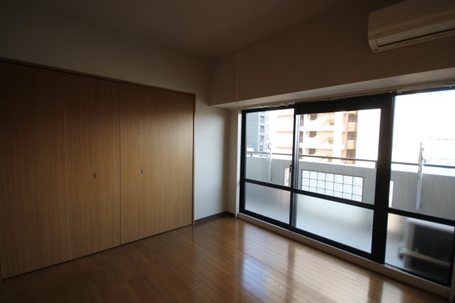 居室・リビング　写真は類似です。