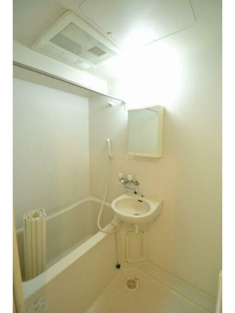 バス・シャワールーム　バスルーム