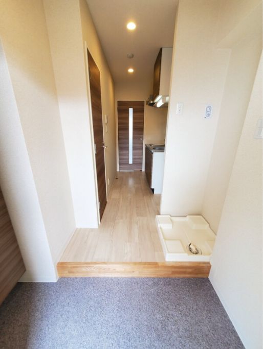 玄関　弊社は都内全域の物件をご紹介可能です！