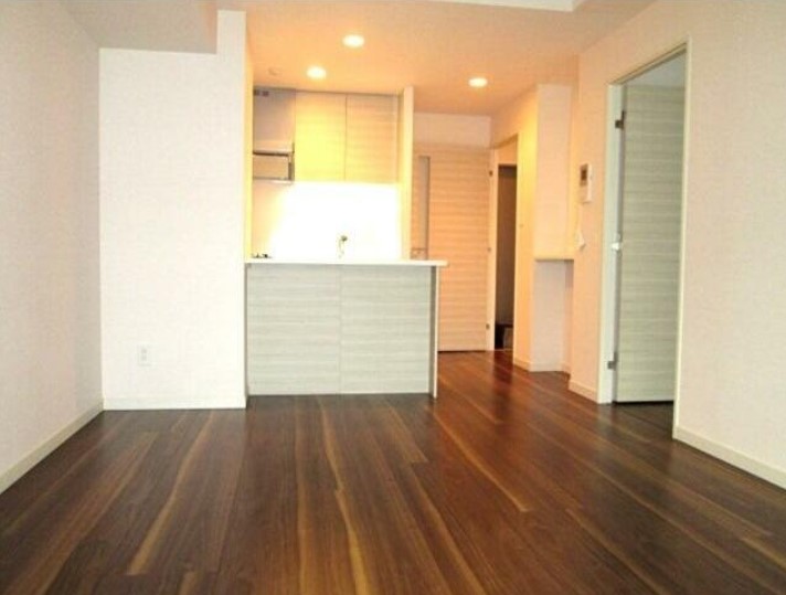 居室・リビング　☆明るい居間☆