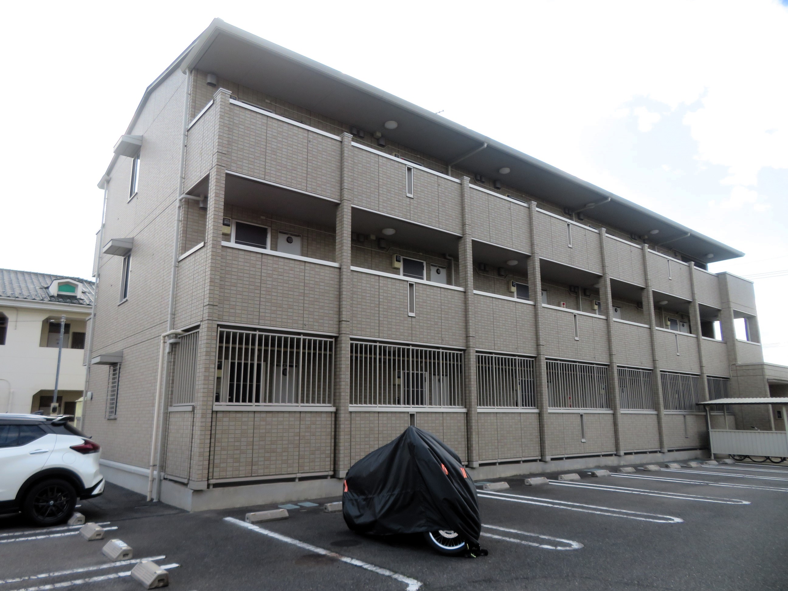 建物外観　1階のお部屋のご紹介です！都市ガス採用物件☆