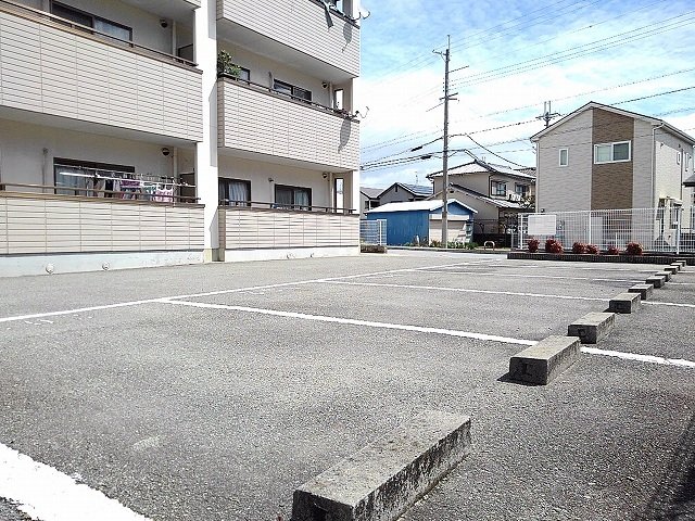 駐車場　駐車場です
