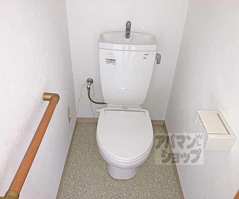 バス・シャワールーム　バスルーム。