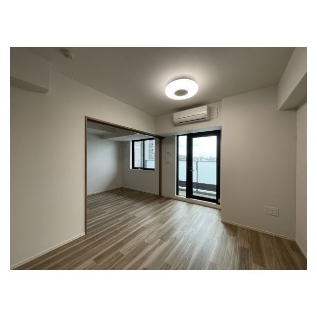 居室・リビング　リビング－寝室