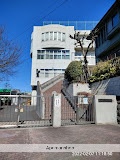 小学校　山王小学校（小学校）まで242m