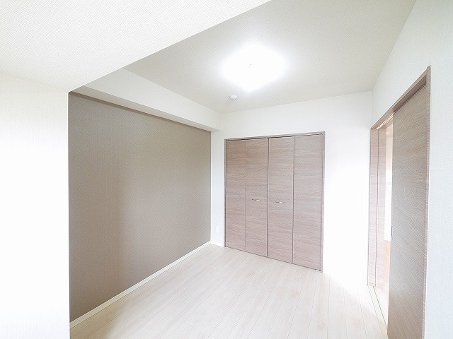 その他部屋・スペース　使い勝手のいい寝室です