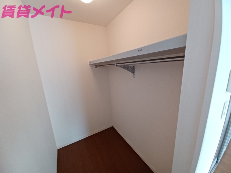 収納　別部屋反転参考写真