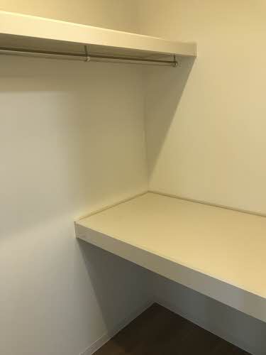 収納　写真は別号室のものです。