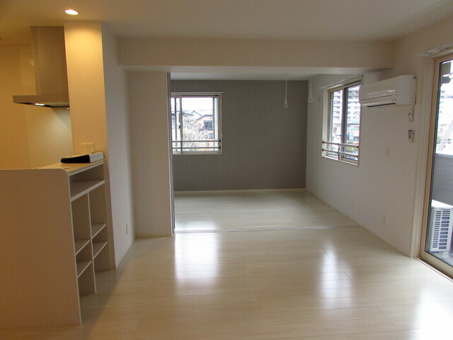 居室・リビング　リビング